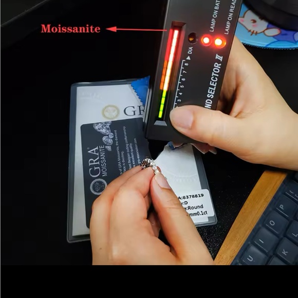 Classic DColor Moissanite0.5ct Stud Necklace 18KGold Plated 925SterliS-Certified - Picture 8 of 8